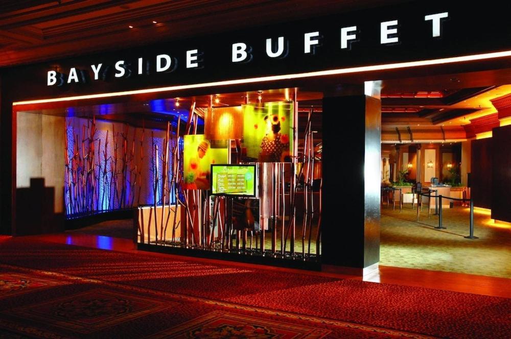 Mandalay Bay Resort And Casino By Suiteness Las Vegas Exterior photo